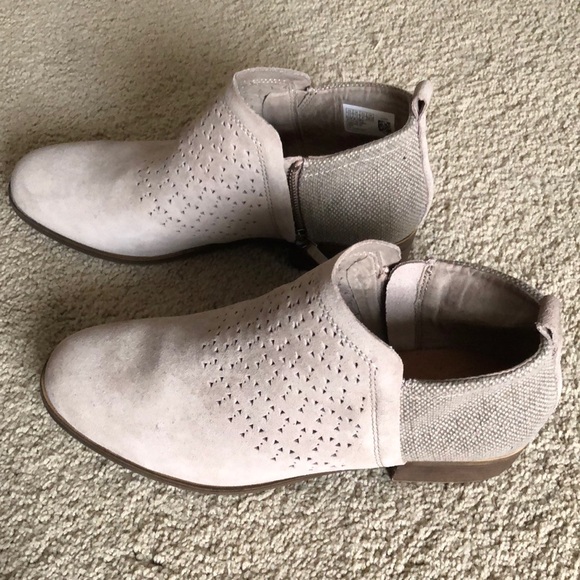 Toms Shoes - Toms Deia Bootie. Size 9.5